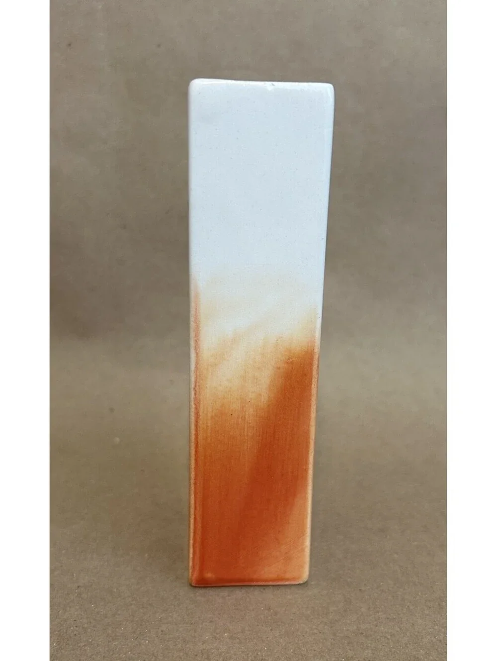 Hand painted orange and white vase with painted gecko 5.5 in tall -signed